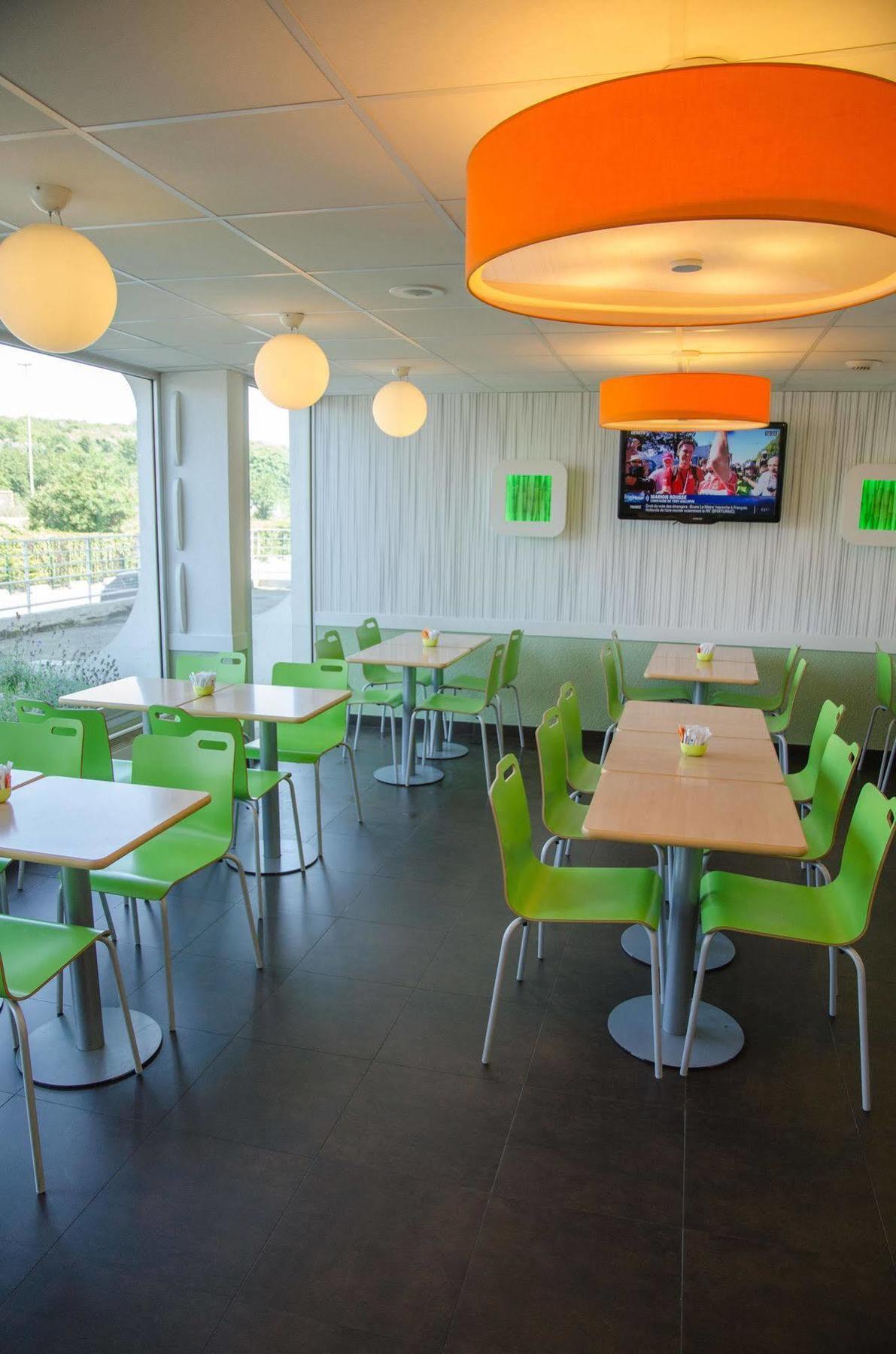 Ibis Budget Aeroport Le Bourget Garonor Le Blanc-Mesnil Exterior foto